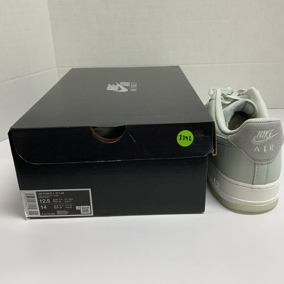 Nike Air Force 1 \'07 LV8 Light Silver Pumice FJ4170 003 Size 12.5 Men Grey White